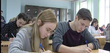 Всеобщий диктант: образовательная акция дала старт циклу мероприятий, приуроченных к 80-летию филологического образования в Ельце