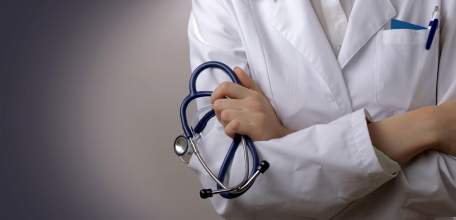 Липецким медикам увеличат компенсацию за наем жилья, а выпускникам медучилищ – единовременную выплату