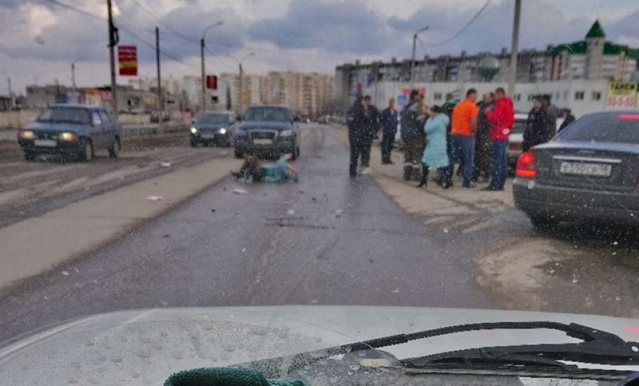 26 марта в Ельце водитель ВАЗ-2107 сбил женщину на пешеходном переходе