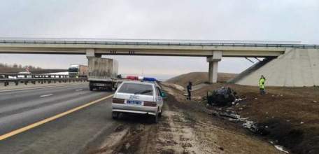 В Елецком районе погиб водитель перевернувшейся иномарки
