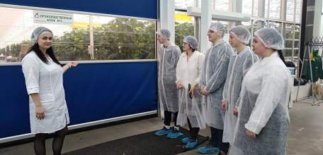 Профориентационные экскурсии для старшеклассников на тепличный комбинат «Елецкие овощи»