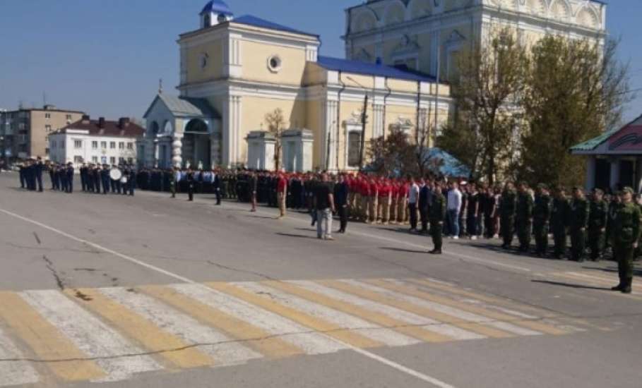 В Ельце состоялась первая сводная репетиция парада, посвящённого 74-й годовщине Победы