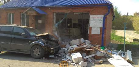 Утром, 28 апреля, в Ельце на Подгорной улице произошло ДТП