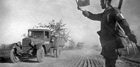 В Ельце подведены итоги городского конкурса рисунков «Дорогами войны»