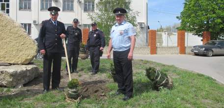 &laquo;Мир, труд, май!&raquo; - под таки лозунгом в ОМВД России по городу Ельцу начались праздничные дни