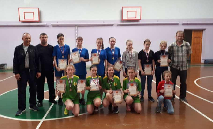 2 место заняли юные баскетболистки из Елецкого района на «Президентских спортивных играх» в Липецке