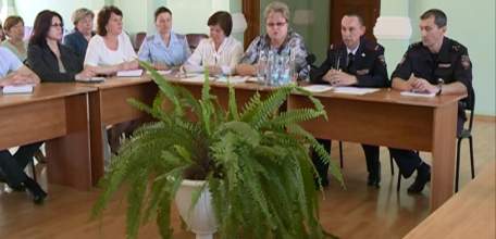 В Ельце состоялось заседание круглого стола в рамках акции &laquo;Вместе ради детей&raquo;