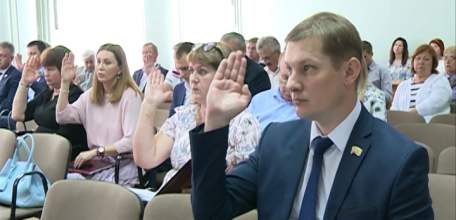 На 20-й сессии депутаты утвердили распределение более 400 миллионов рублей, поступивших из областного бюджета
