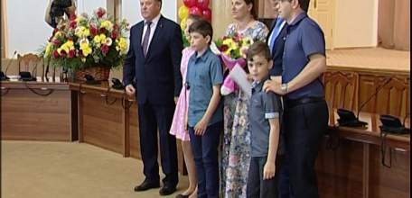 В администрации Липецкой области чествовали лучшие многодетные семьи