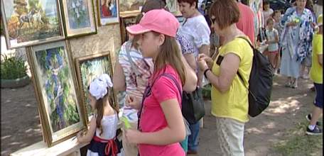В елецких дворах отпраздновали международный День соседей