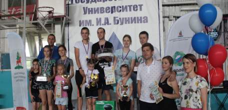 Елецкие семьи приняли участие в соревнованиях &laquo;Мама, папа, я &ndash; спортивная семья&raquo;