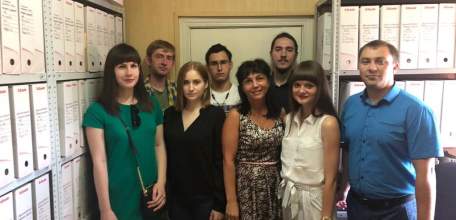 Студенты ЕГУ им. И.А. Бунина посетили с экскурсией архивный отдел администрации Елецкого района