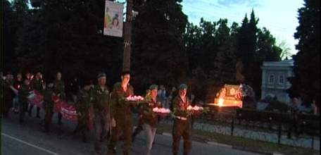 «Свеча памяти»: благодарные потомки почтили тех, кто 78 лет назад встал на защиту своей страны и будущих поколений