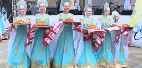 Каждый из 14 малых городов — участников фестиваля напомнили о своей великой истории