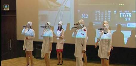 В ИКЦ «Прожектор» состоялась церемония вручения дипломов выпускникам Елецкого медицинского колледжа