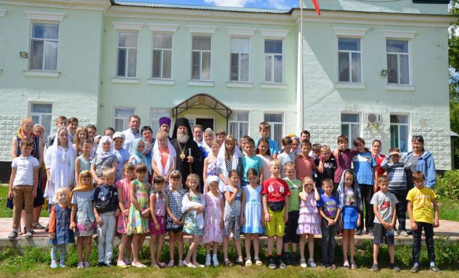 В Елецком районе состоялось открытие православной лагерной смены «Преображение»