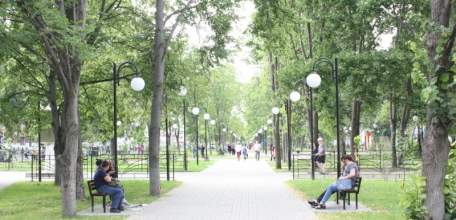 Задача сделать общественные пространства максимально комфортными