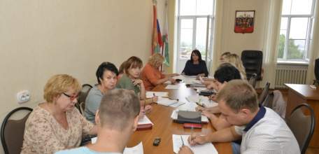 В администрации Ельца  рассмотрели вопросы легализации заработной платы