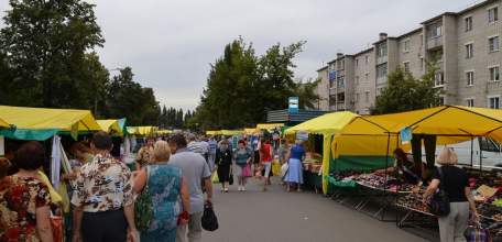 3 августа в городском округе город Елец проводится областная розничная ярмарка (ул. Яна Фабрициуса)
