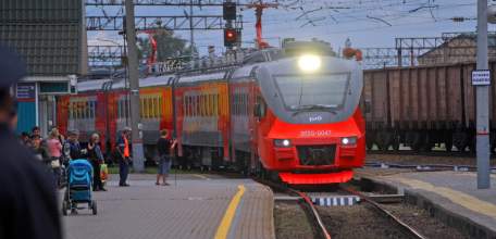 Инновационный электропоезд начал курсировать по Липецкой области