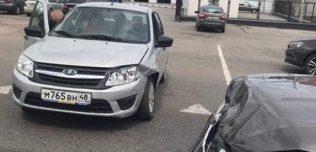 В Ельце на Орловском шоссе произошло ДТП