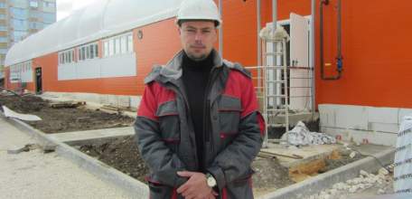 Готовность спортивного зала в микрорайоне Александровском составляет 85%