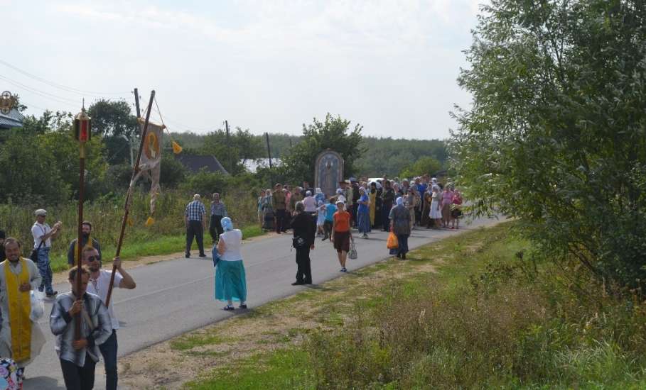 С 21 по 24 августа состоится ежегодный крестный ход «Елец-Задонск»