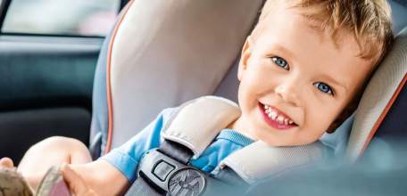 Сотрудники ОГИБДД проводят в Ельце мероприятия по предупреждению нарушений связанных с перевозкой детей без ДУУ