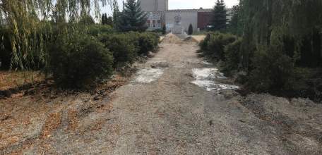 В елецком посёлке Солидарность благоустраивают площадь Победы