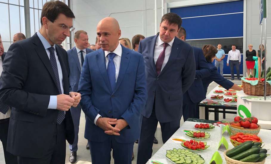 Полномочный представитель Президента РФ в ЦФО Игорь Щёголев посетил тепличный комбинат «Елецкие овощи»