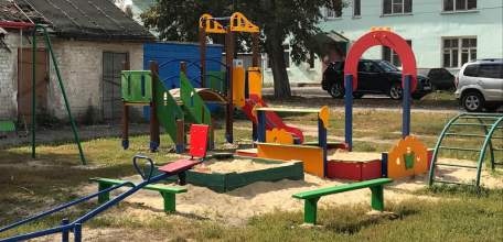 В Год детских площадок в Ельце преобразились 15 дворов