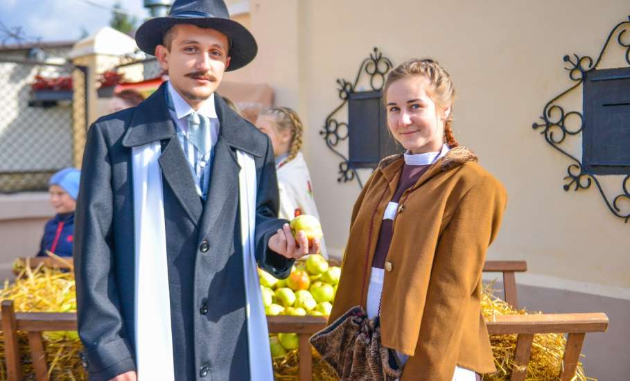 В Ельце прошёл X Межрегиональный событийный туристский фестиваль «Антоновские яблоки»