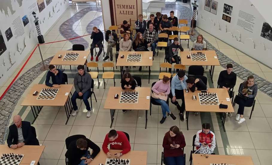 В Ельце стартовали Всероссийские лично-командные соревнования по шахматам среди студентов