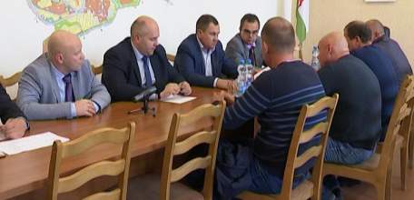 Исполнители контрактов по ремонту дорог держали ответ в администрации города