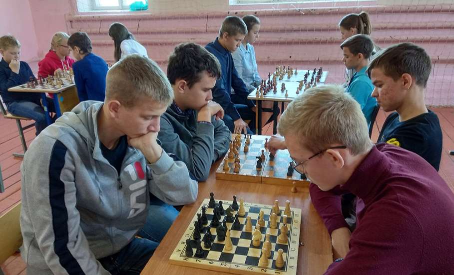 В Елецком муниципальном районе прошли соревнования по шахматам среди школьников