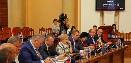 Игорь Артамонов впервые представил публичный отчёт о независимой оценке качества условий оказания услуг жителям Липецкой области