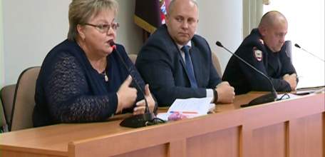 Как предотвратить подростковые конфликты, воровство и бегство из дома, выясняли на административном совещании