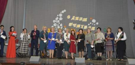 В канун Дня учителя елецкие учителя принимают поздравления с профессиональным праздником