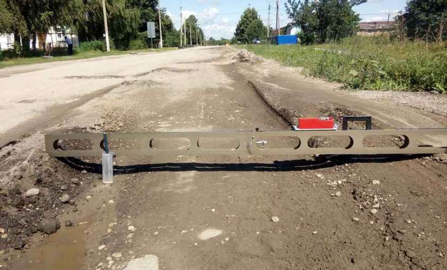 Прокурор Елецкого района в судебном порядке добился ремонта сельской автодороги