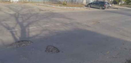 Прокурор потребовал привести в надлежащее эксплуатационное состояние одну из центральных улиц г. Ельца