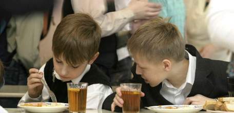 Выбрать обед для школьников родители могут онлайн