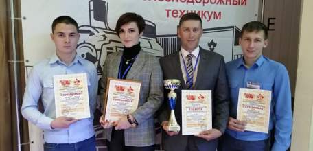 Елецкие студенты лучше всех в стране водят локомотивы