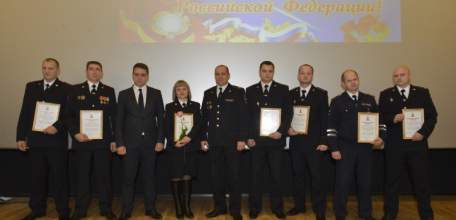 Лучшим елецким полицейским вручили благодарности и присвоены очередные звания