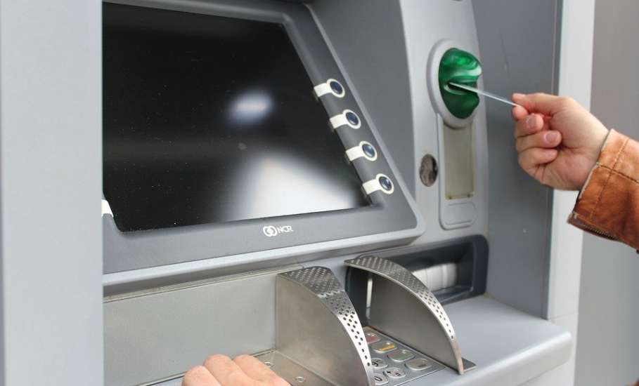 В Ельце сотрудниками полиции раскрыта кража денег с банковской карты, совершённая в начале августа 2019 г.