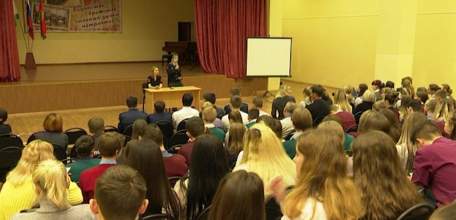 Сотрудники полиции рассказали елецким школьникам о порядке поступления в образовательные учреждения системы МВД