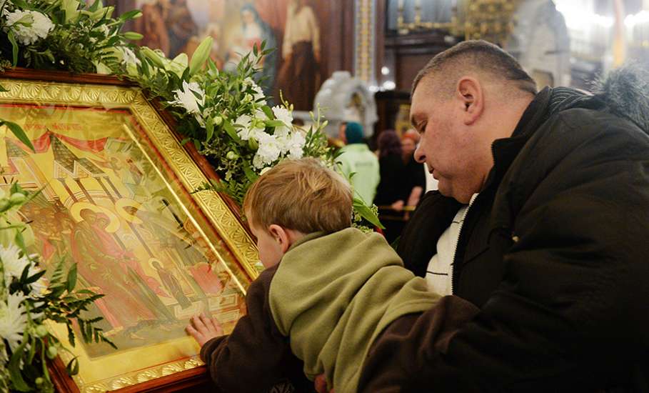 Православные празднуют Введение во храм Пресвятой Богородицы