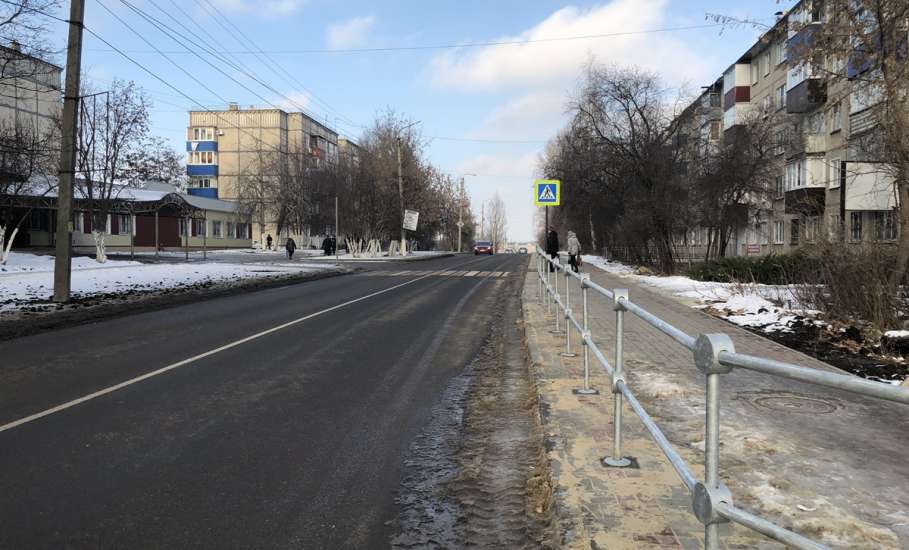 Дорожно-строительная организация  «Елец Дорога» успешно завершает работы по благоустройству улиц Свердлова, Спутников и Героев