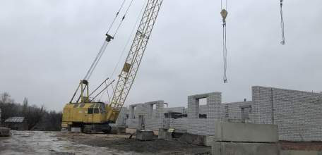 На территории ж.д. поликлиники по улице Новолипецкой строят жилой дом!