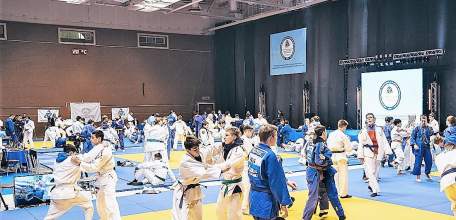 Воспитанники спортшколы &laquo;Локомотив&raquo; выступили на XXVII Международном турнире по дзюдо в городе Сосновый Бор