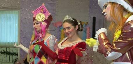 В театре «Бенефис» идут репетиции новогоднего представления «Волшебный сон Алисы»